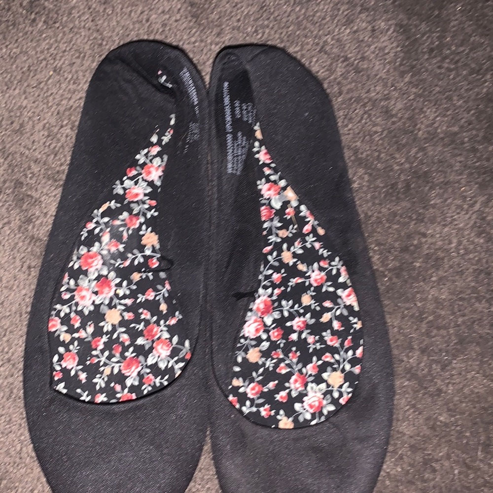 Black flats